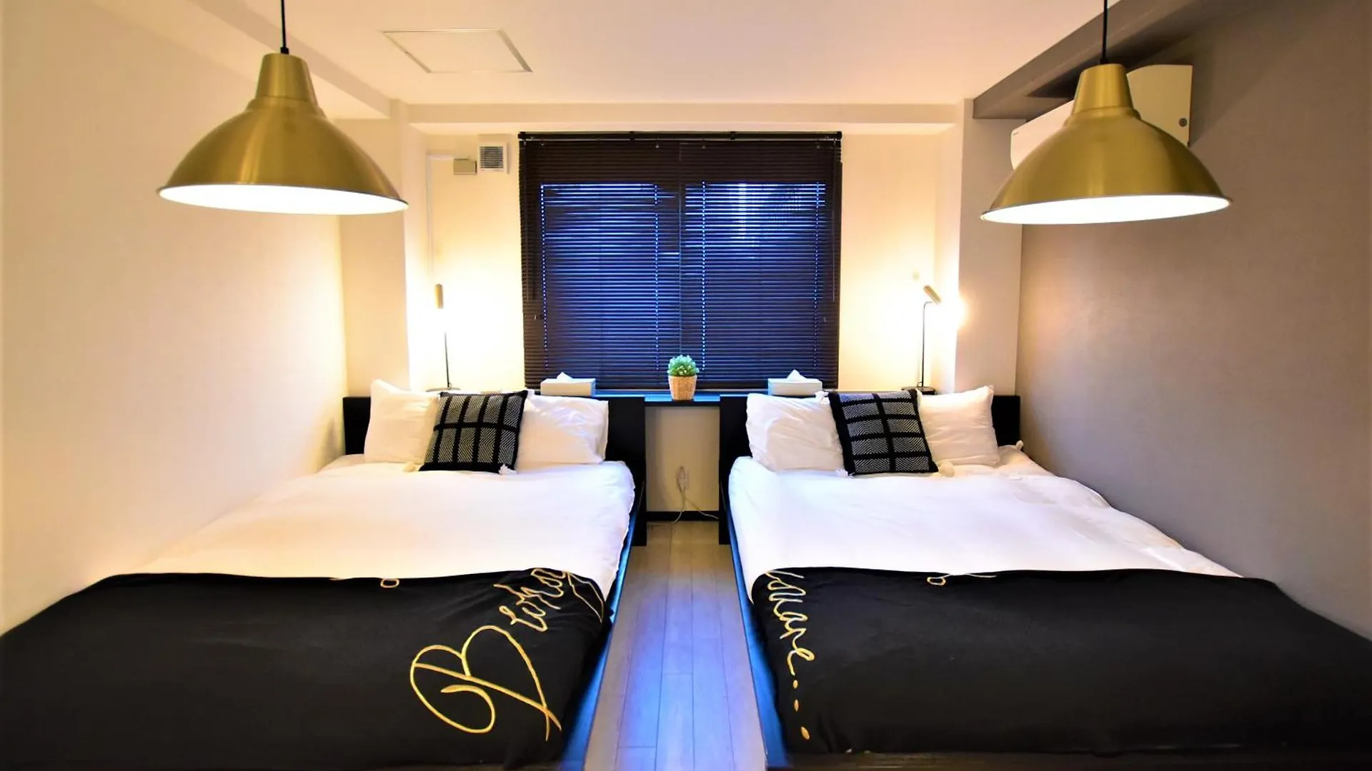 Apartamento Kuromon28-Near Kuromon Market,Nihonbashi Station Osaka